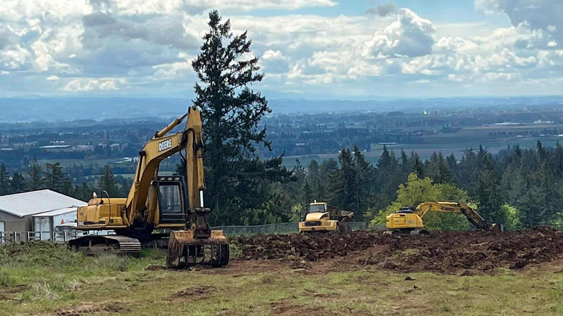 Evergreen Lodge - Slide 8