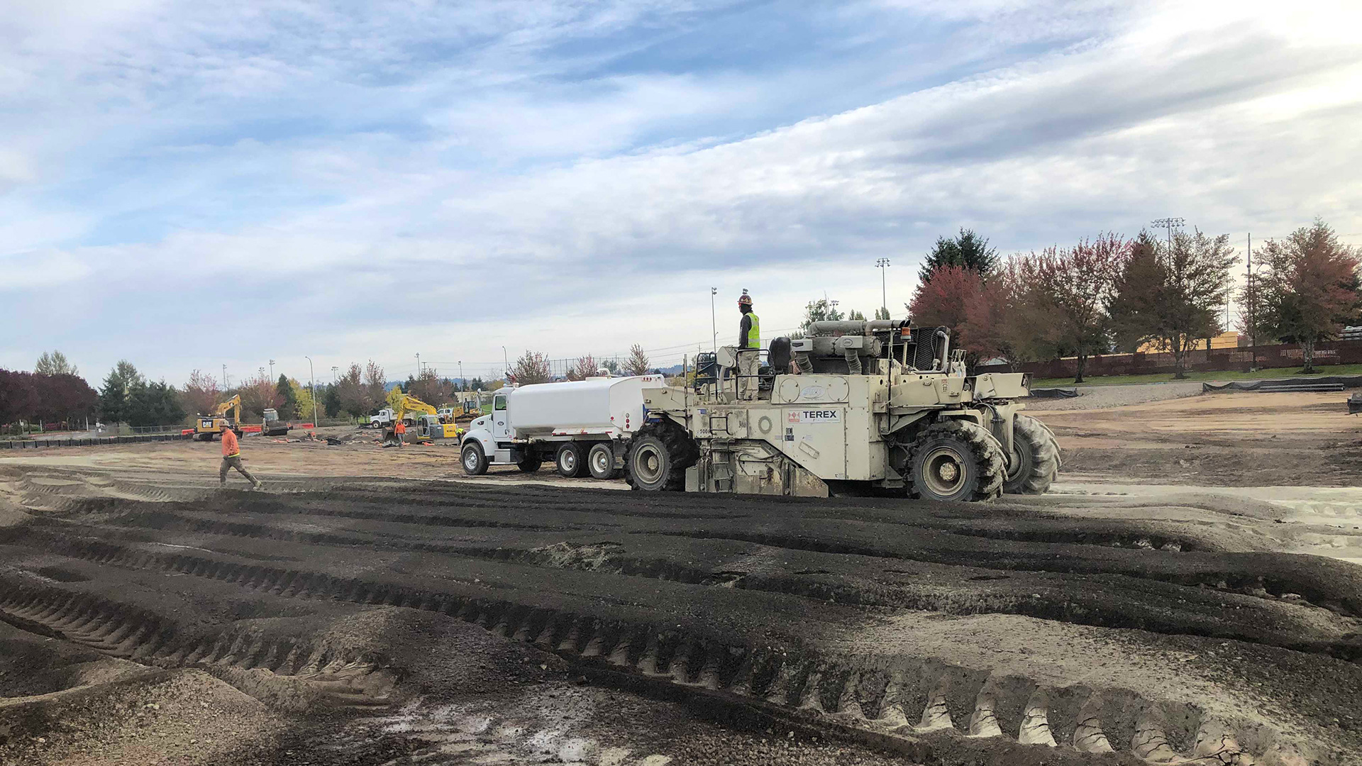 Evergreen Lodge - Slide 3