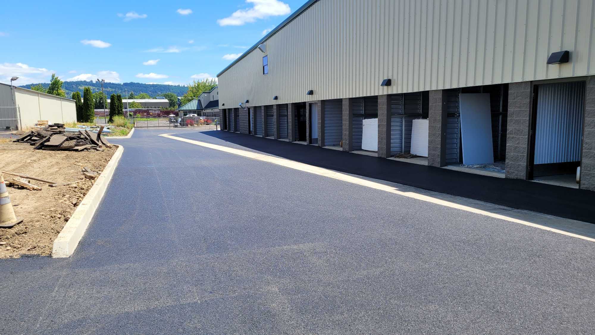 Newberg Storage Center - Slide 2