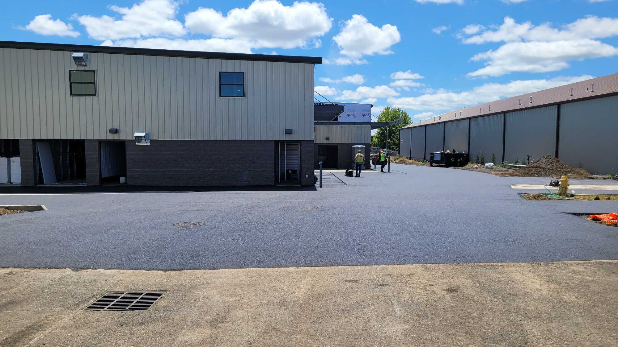 Newberg Storage Center - Slide 4