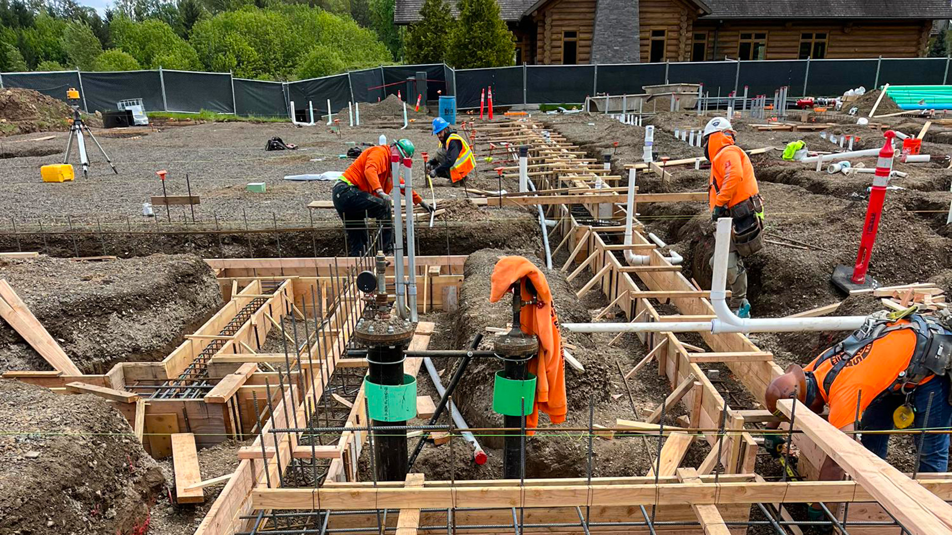 Evergreen Lodge - Slide 4