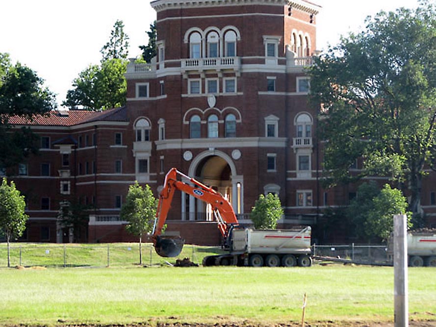Oregon State University - Outdoor Recreational Complex - Slide 2