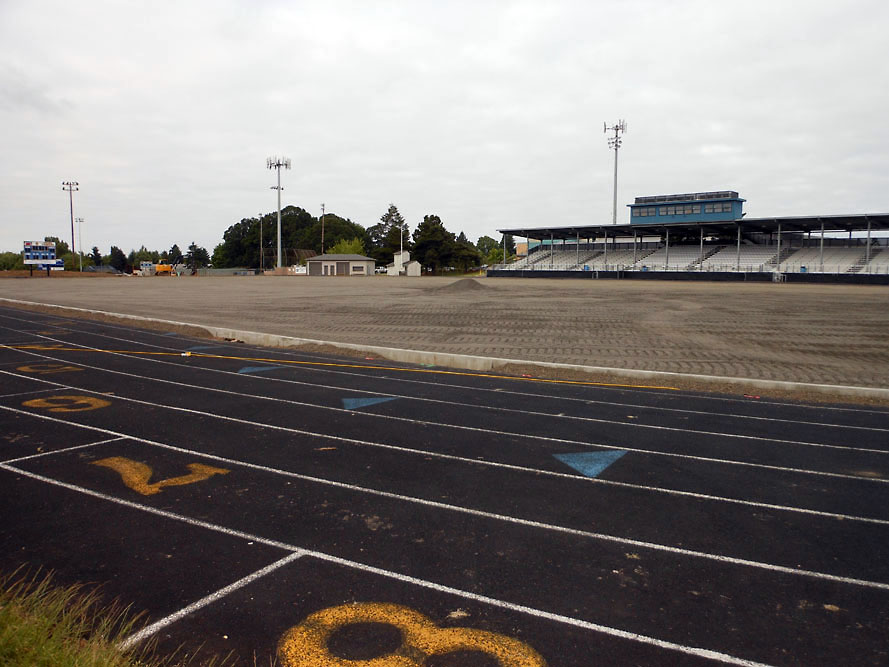 Newberg High School - Track and Field - Slide 10
